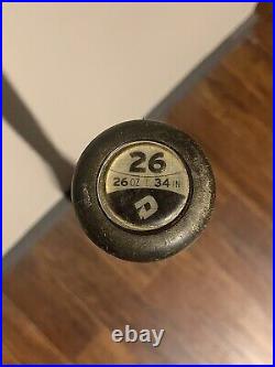 Demarini F4 Slowpitch Softball Bat 34in 26oz